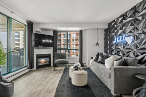 The Loki I Patio & BBQ I Sleeps 5 I Downtown I TV